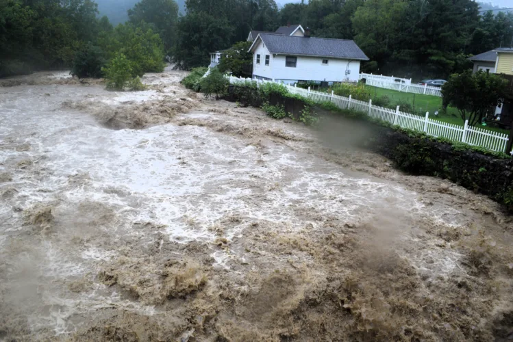 Heavy rain soaks Ohio Valley, causes flooding and football changes